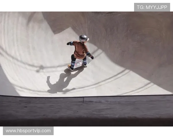 重庆攀岩队在滑板精英赛中的个人能力表现全解析与点评